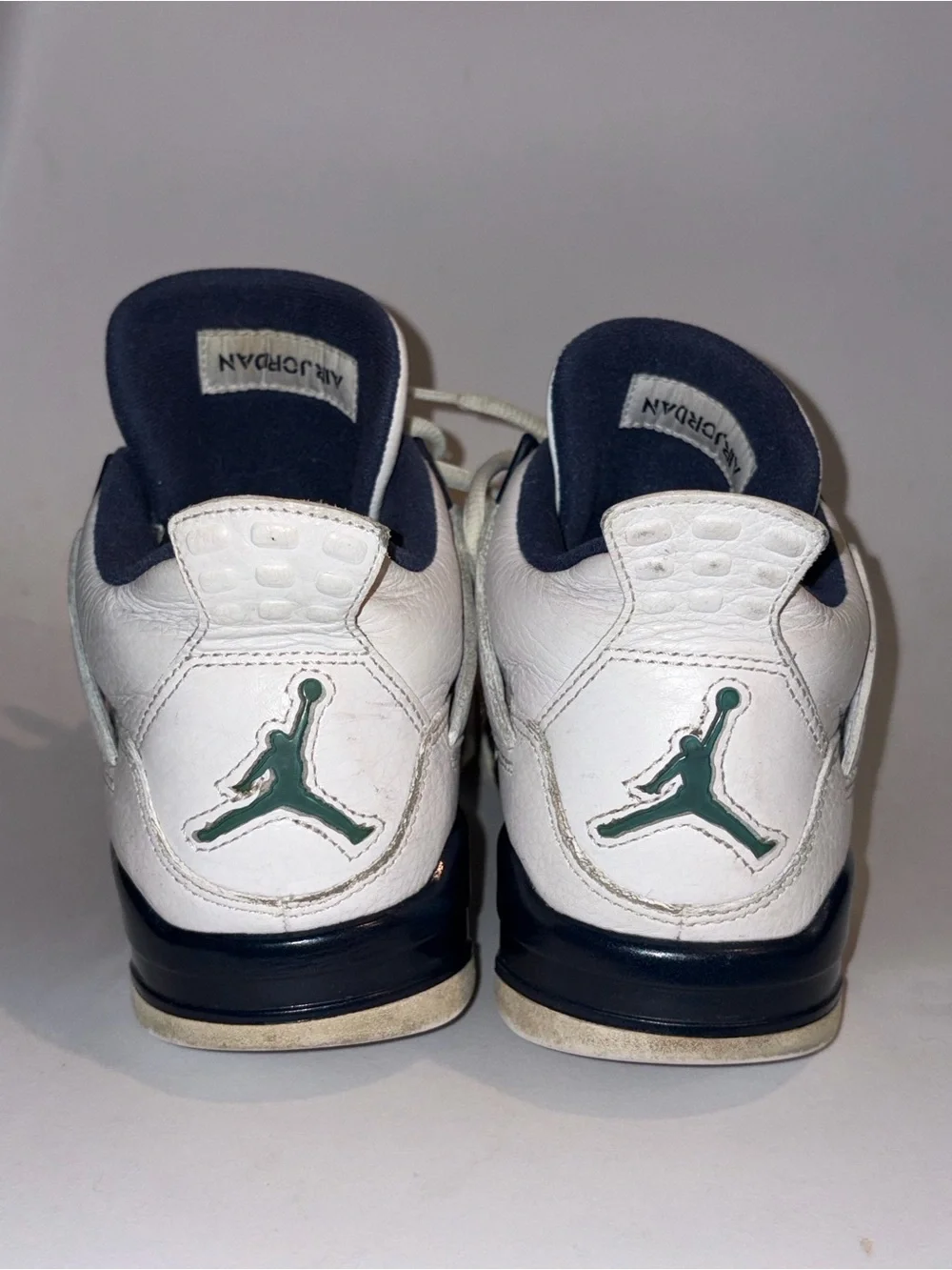 Jordan 4 Columbia